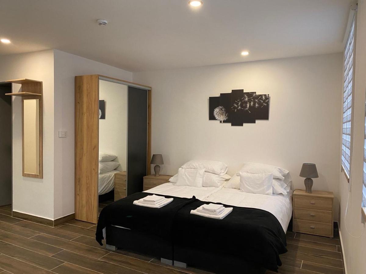 M70 Apartmanhaz Miszkolc Zewnętrze zdjęcie