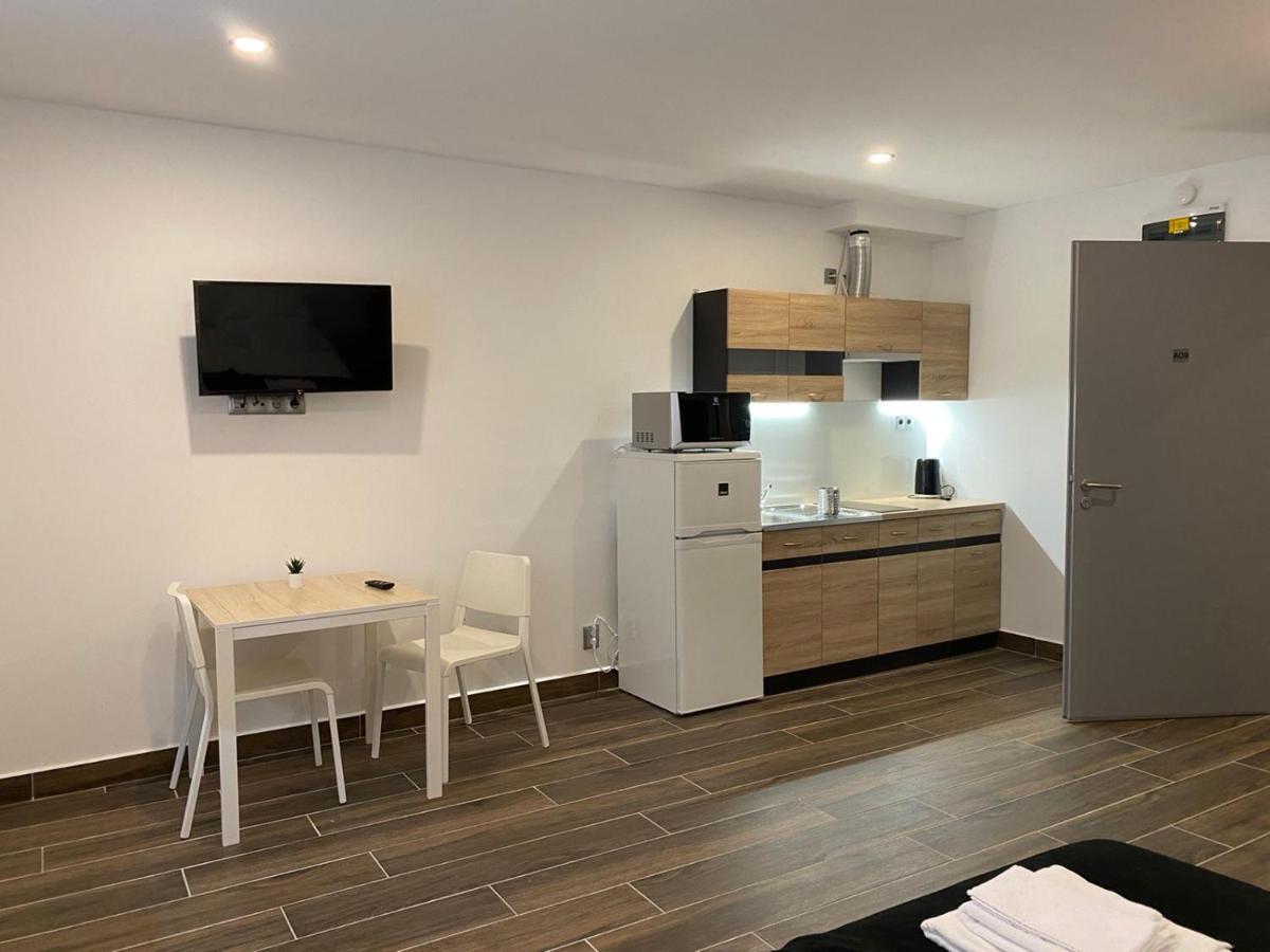 M70 Apartmanhaz Miszkolc Zewnętrze zdjęcie
